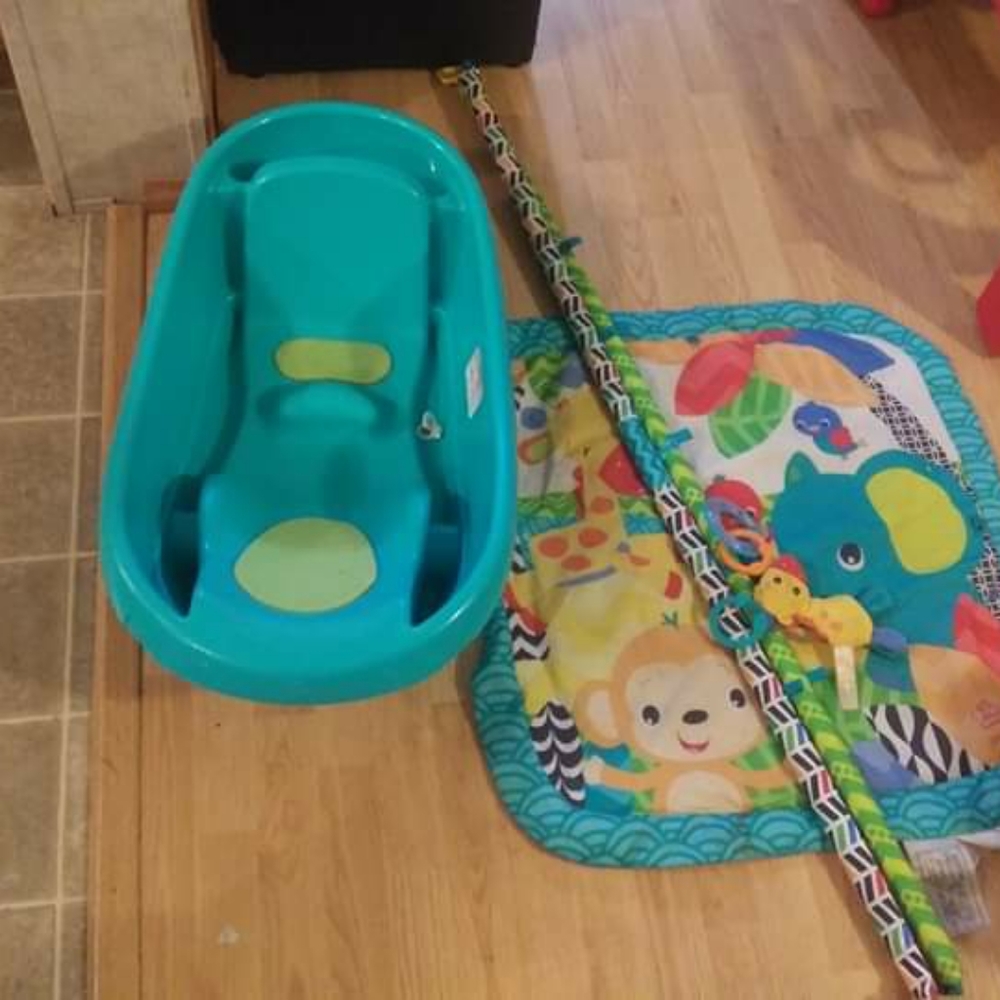 Baby toy and bath tub